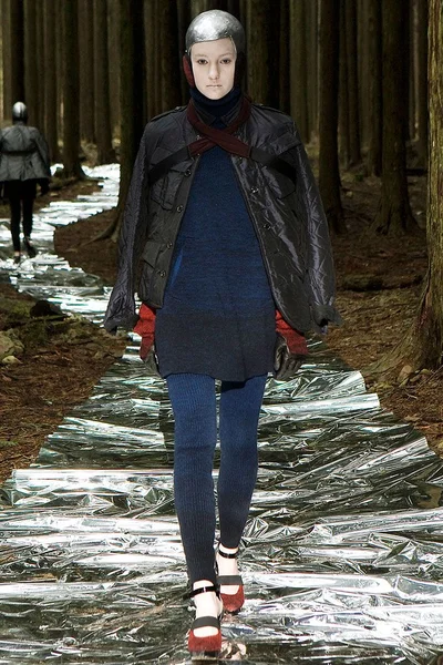 Look 2